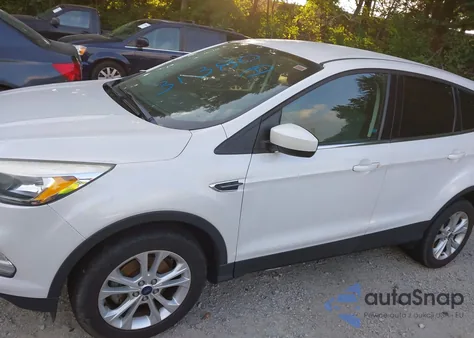 2017 Ford Escape Se из США, поврежденный, VIN 1FMCU0GD5HUC73915